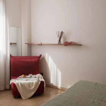 Elegant House In Apartament *